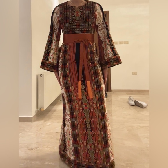 PalestinianMaxi Thobe with Saya Belt